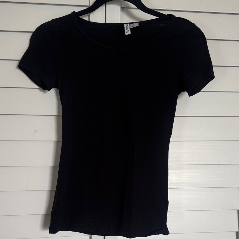 H&M Black Short Sleeve Tee